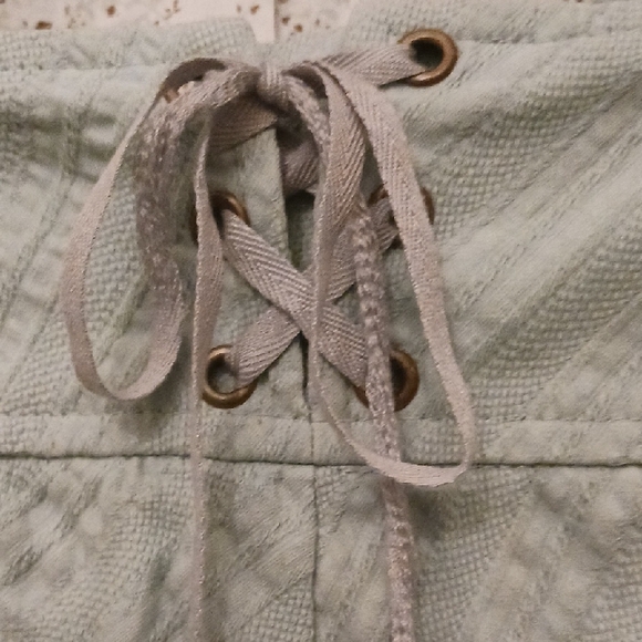 Nanette Lepore Adorable Aqua Suit; Jacket, Skirt, Flared Pant - Picture 11 of 16